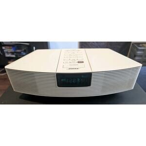 Bose Wave Radio AM FM Alarm Clock White Model AWR1-1W